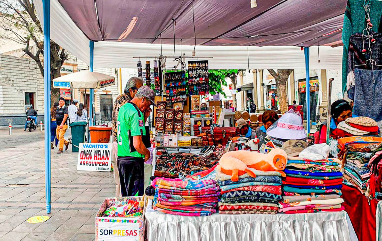 feria-plaza-15-de-agosto